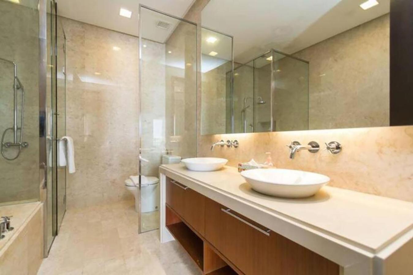 Wow Strait Quay Luxury Suite Room Tanjung Tokong Екстериор снимка